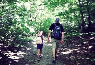 الجبل-مع-طفلة